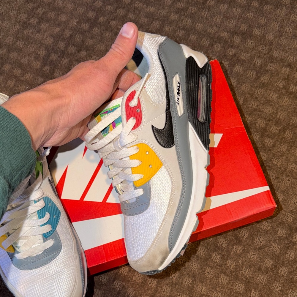 Nike Kids White and Gray Sneakers - Picture 6 of 9